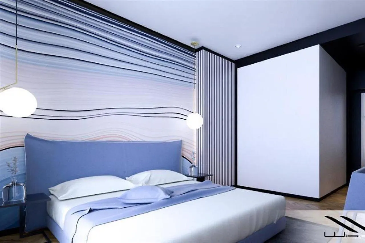 Royal G Club Hotel Qerret 5*,