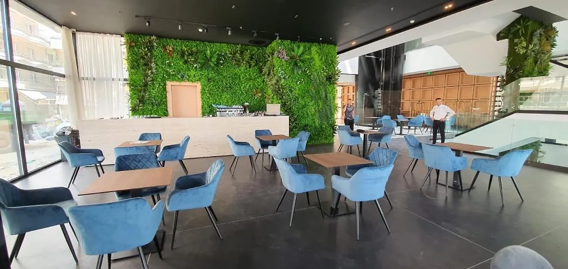 Royal G Club Hotel Qerret
